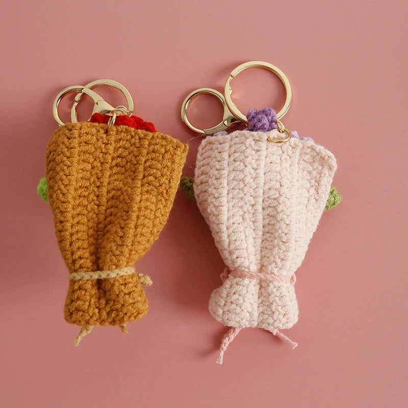 Portachiavi fiore all’uncinetto artigianale – charm amigurumi handmade per borse e chiavi