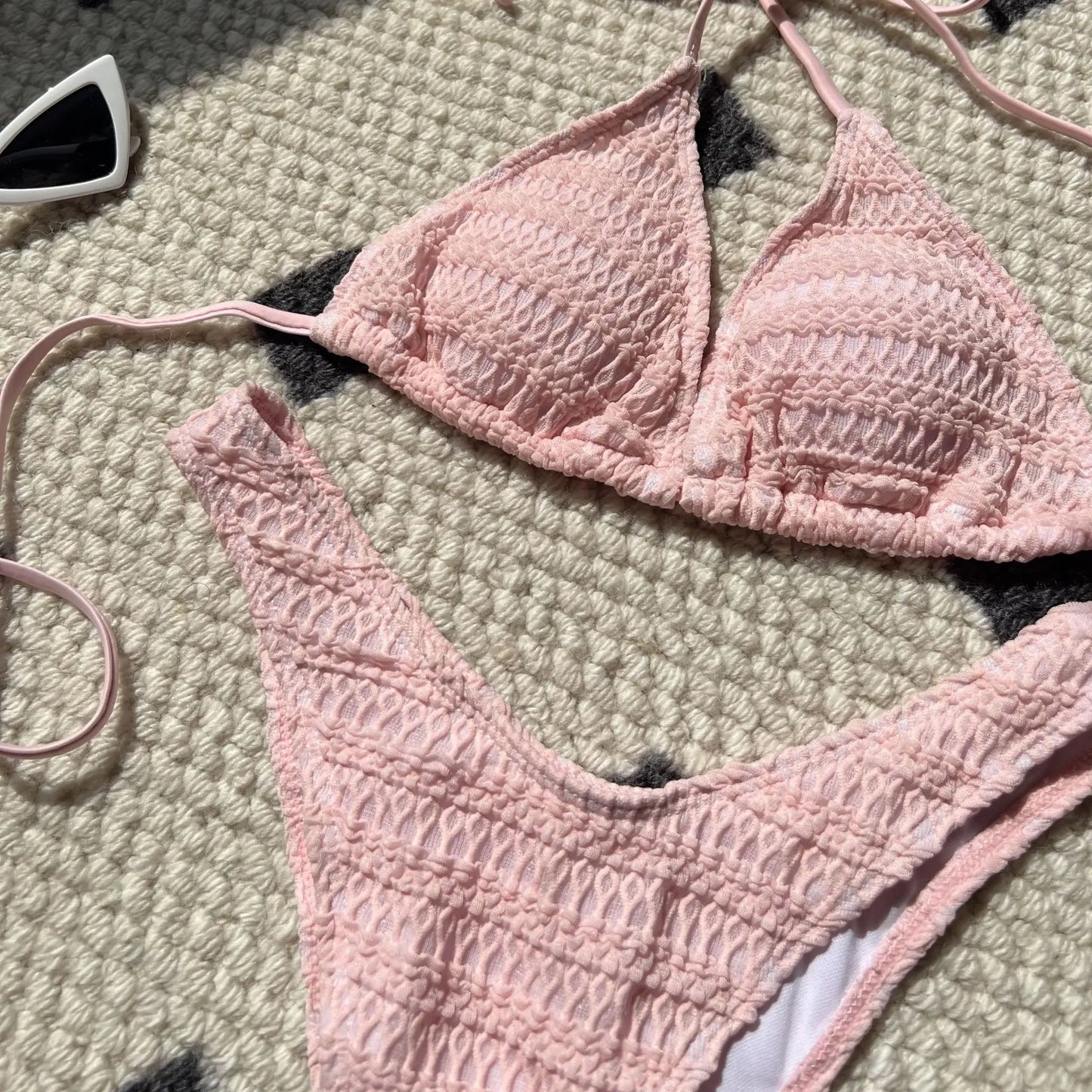 Bikini uncinetto effetto handmade – Novità estate 2025