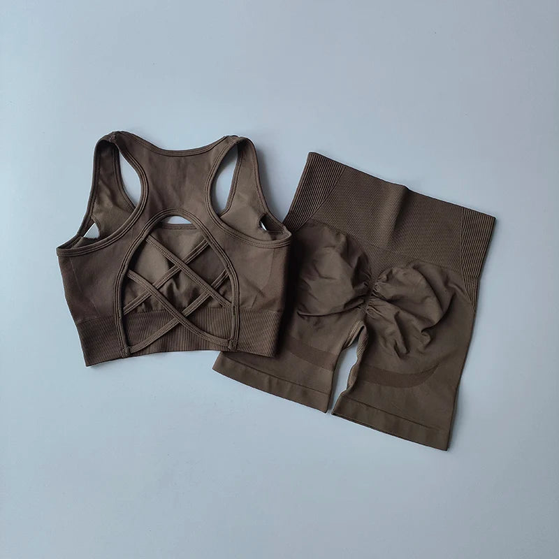 Set seamless donna 2025 – top sportivo e shorts vita alta, look fitness elegante e funzionale