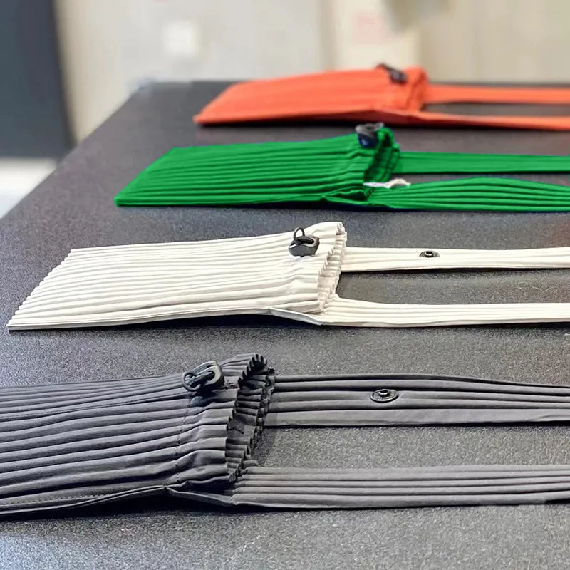 Borsa Smartphone / Mini Bag – Tracolla Regolabile, Pieghevole e Multifunzionale