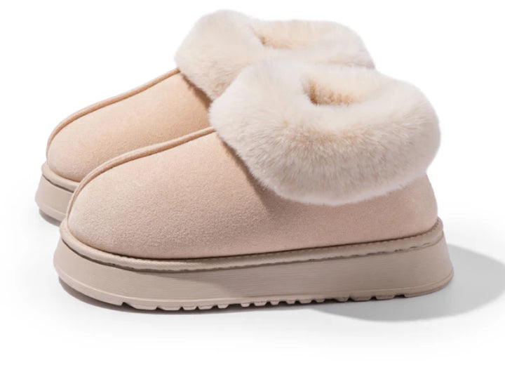 Snow boots donna 2025 – stivaletti fluffy in faux fur e suede, comodi indoor/outdoor, antiscivolo e super caldi