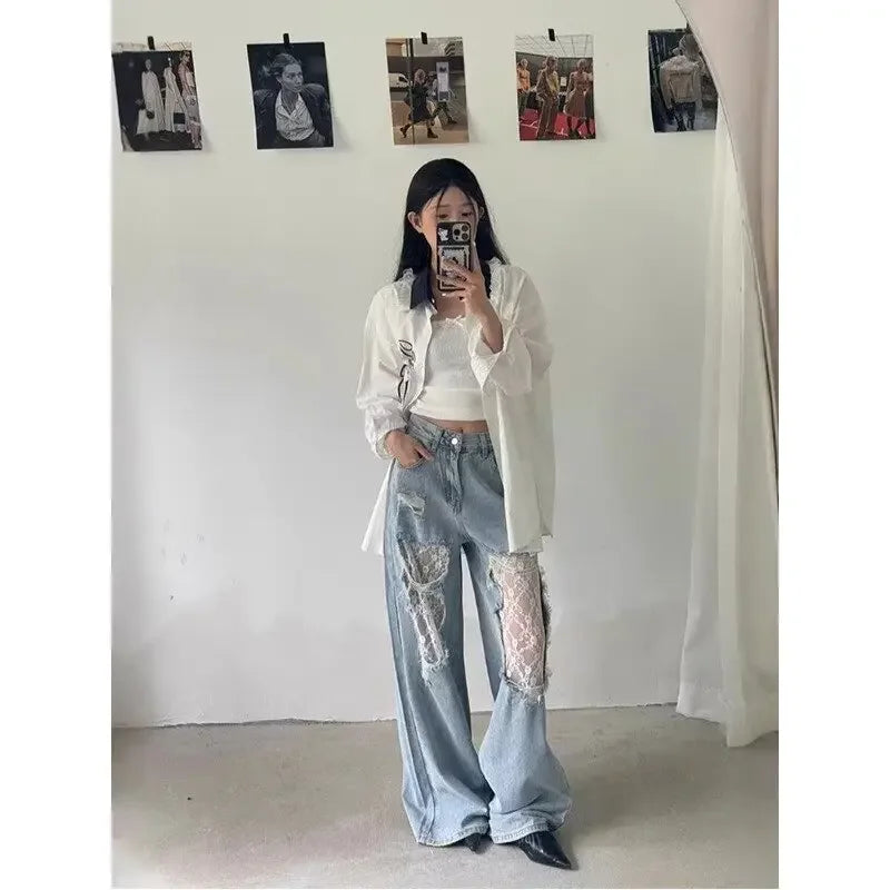 Jeans patchwork denim con inserti in pizzo – pantaloni larghi donna casual stile ribelle 2025