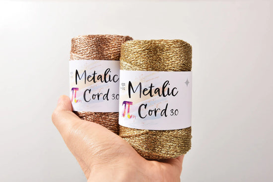 Cordoncino Rigido in Core-Spun da 3 mm con Fili Metallici Argentati – Filo Decorativo di Alta Qualità per Packaging Regalo, Uncinetto e Progetti Fai-da-Te