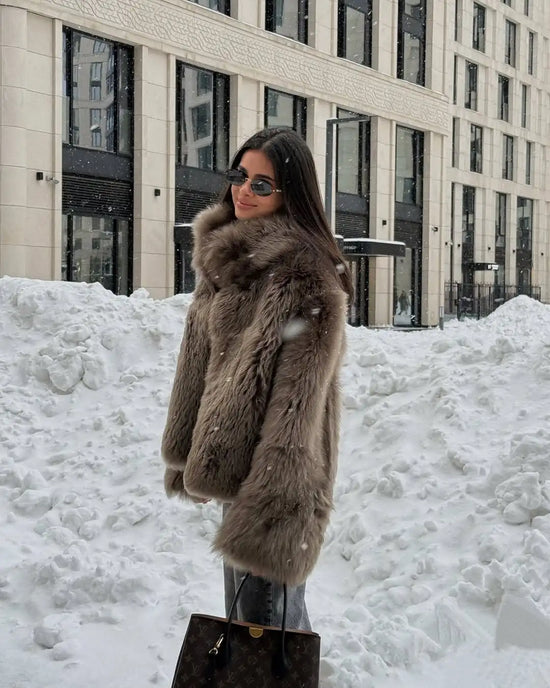 Giacca corta in pelliccia sintetica marrone donna 2025 – maniche lunghe, collo alto, stile urbano e caldo
