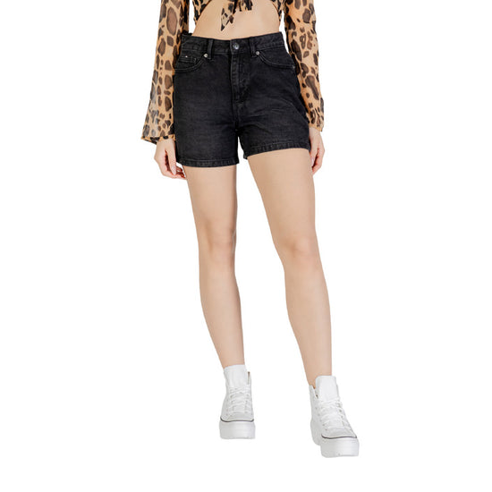 Shorts donna Ichi in denim nero, 100% cotone, con tasche, vita media, stile casual estivo.