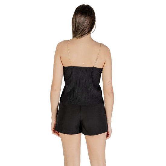 Top nero da donna con spalline sottili e tessuto in lurex, ideale per look estivi eleganti.