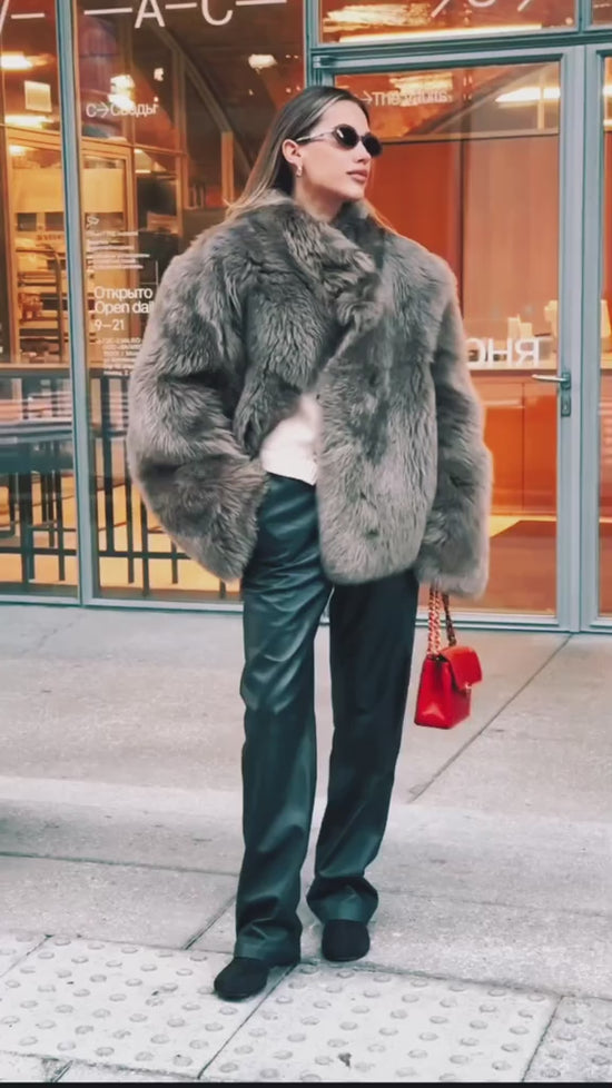 Giacca in pelliccia sintetica marrone con scollo a V per donna – Giacca lunga a maniche lunghe, stile casual elegante per l'autunno/inverno